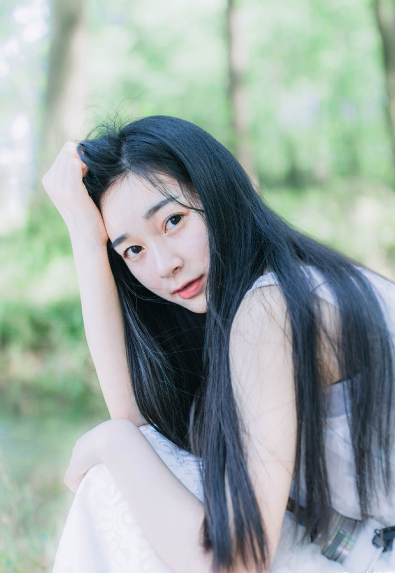 “……”吕布扭头，有些无奈的看着贾诩：“文和，我终于知道你为何从不插手兵权了，否则，我一定会用这个理由弄死你！麻烦你一次把话说完好吗？”
